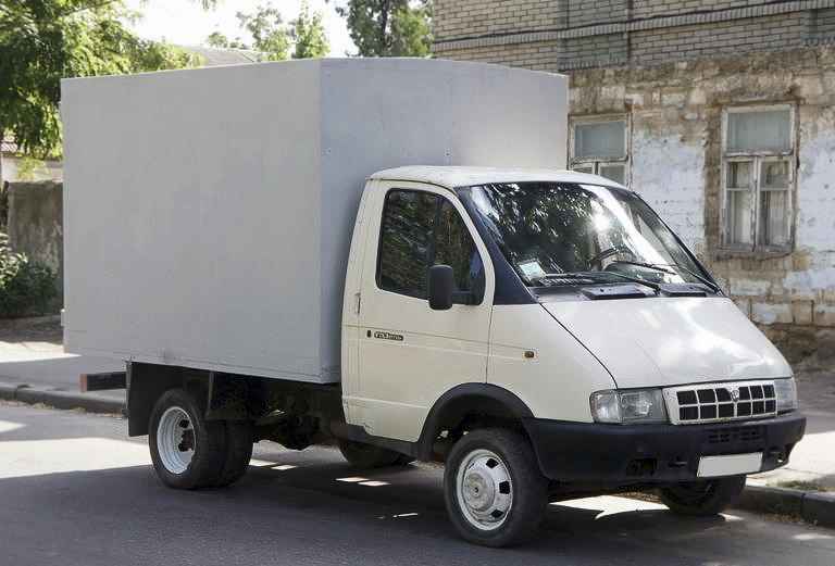 Заказать грузовое такси для перевозки оборудования из Омска в Кулунду